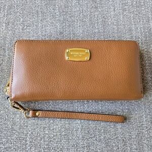 Michael Kors Brown Leather Wristlet